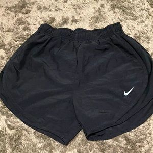 Short nike